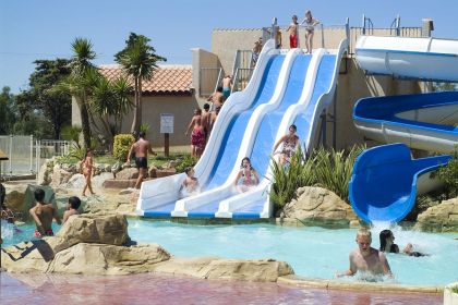 Les piscines et toboggans