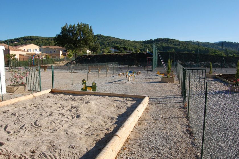 La Résidence Les Bastides de Fayence en famille !