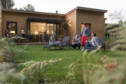 Cottages en pleine forêt